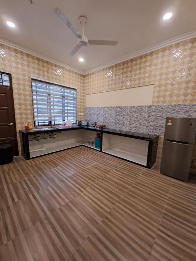 Zn Homestay Gong Badak Kampong Pengkalan Maras Экстерьер фото