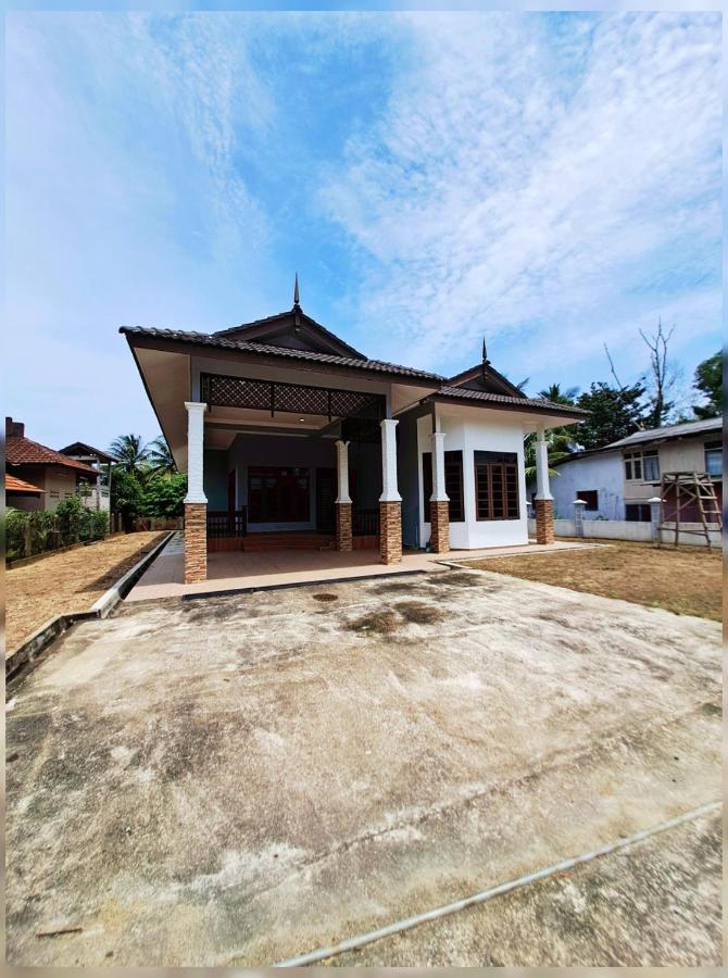 Zn Homestay Gong Badak Kampong Pengkalan Maras Экстерьер фото